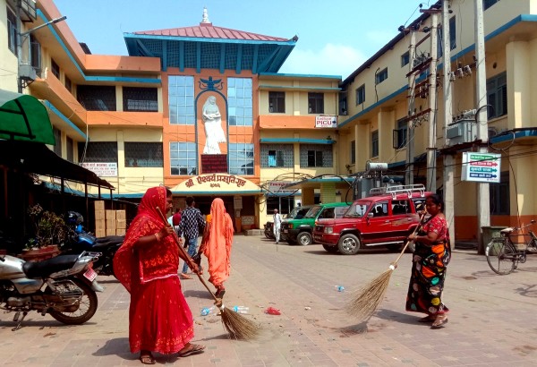 मधेसमा अस्पतालजन्य फोहोरको संकट– संक्रमणको जोखिम बढ्दो