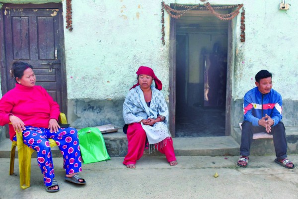 बाघ संरक्षणको मूल्य चुकाउँदैछन्, जंगलछेउका गरीब