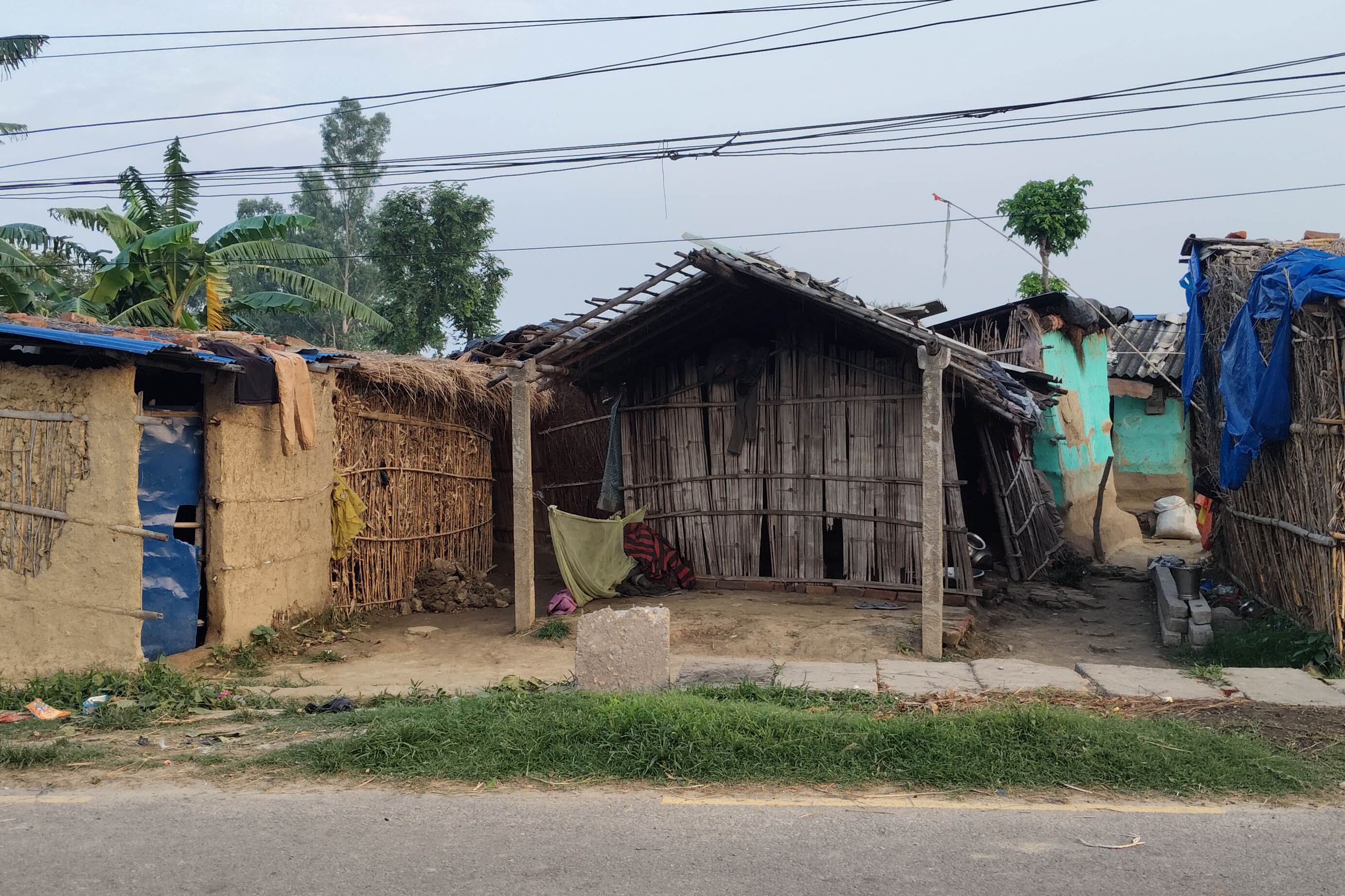 मधेशमा थरीथरीका आवास योजना